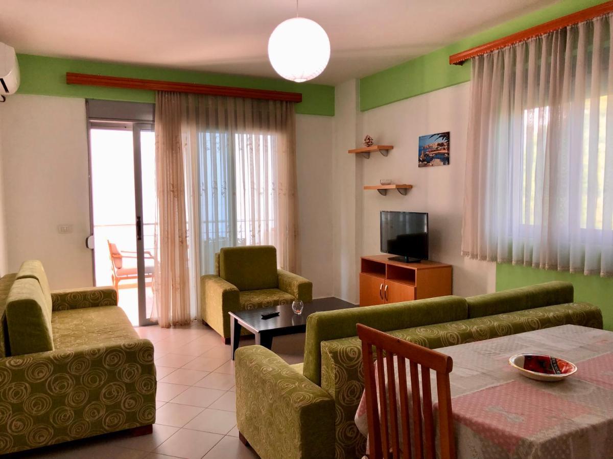 Lorenso Guest House Sarandë Exterior foto