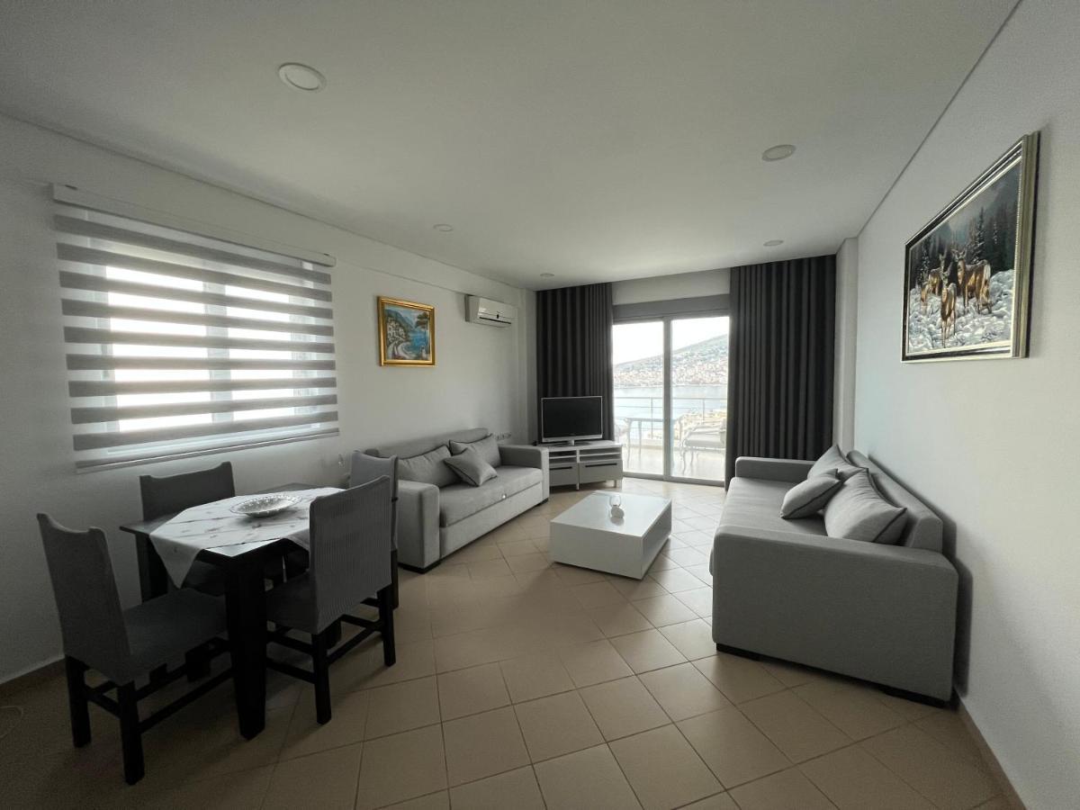 Lorenso Guest House Sarandë Exterior foto